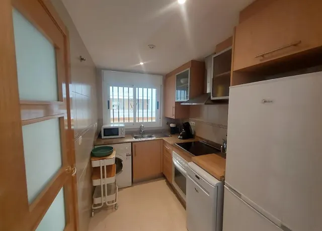 Cocina completa para estancias cómodas